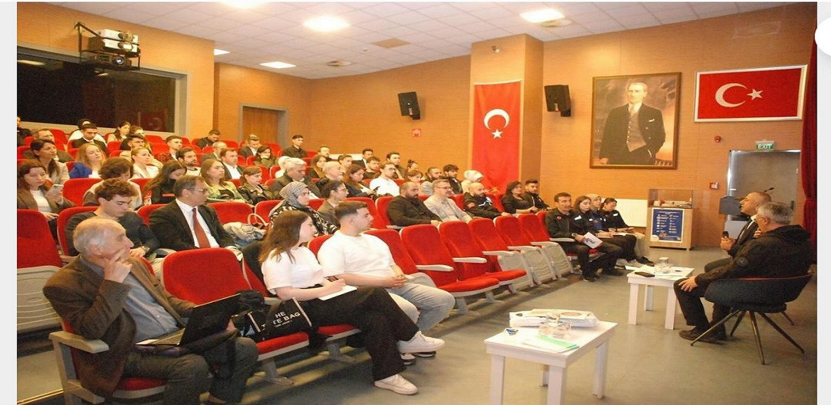 İstanbul Valiliği Tarafından Afet ve Acil Durumlar Kapsamında Üniversitesi Temsilcilerinin Katılımlarıyla Değerlendirme Toplantısı Gerçekleştirildi.13.05.2024