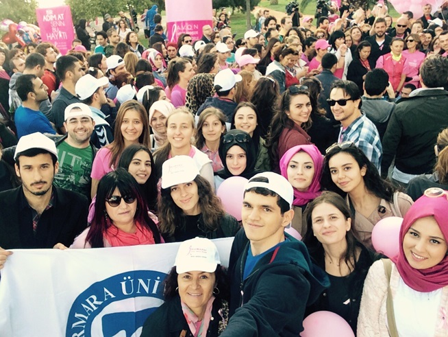 Marmara Üniversitesi ve MEMEDER İşbirliği ile “Pembe Hareket Yürüyüşü” Bir Adım At Senin Bu Hayat! Sloganıyla Gerçekleşti