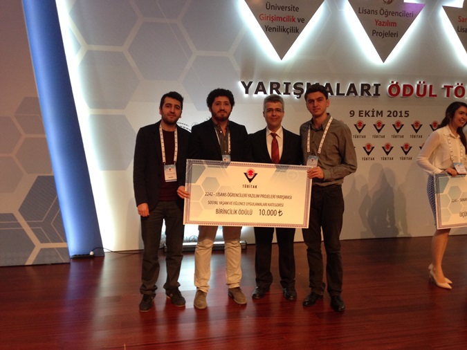 TÜBİTAK Lisans Öğrencileri Yazılım Projeleri Yarışması'ndan Öğrencilerimize 1.'lik Ödülü