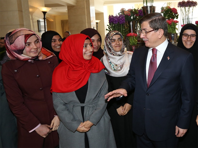 Students of Marmara University who are  studying in Jordan came together with Prime Minister