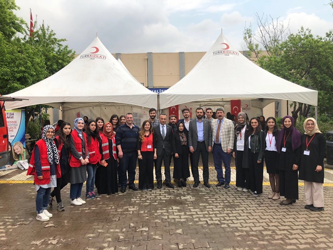 Marmara Üniversitesi Türk Kızılayı Kulübü'nün Kan Bağışı Etkinliği