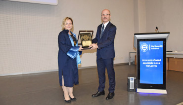 Diş Hekimliği Fakültesi 2019-2020 Akademik Kurul Toplantısı Düzenlendi
