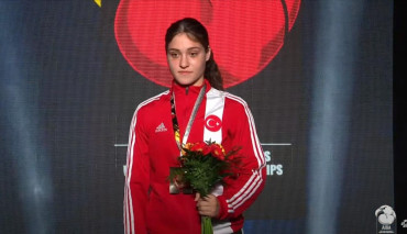 Üniversitemiz Öğrencisi Milli Sporcu Büşra Işıldar’ın Altın Madalya Başarısı