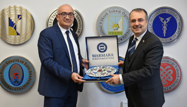 Celal Bayar Üniversitesi Rektörü'nün Tebrik Ziyareti