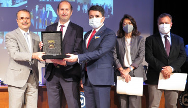 Üniversitemize YÖK 2021 Üstün Başarı Ödülü’nü Kazandıran Proje Ekibine Teşekkür