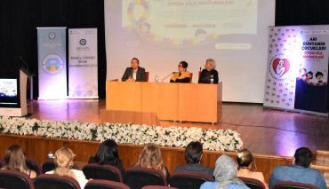 Arı Dünyanın Çocukları Otizm Aile Seminerleri Başladı