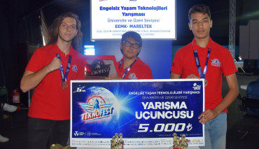 Öğrencilerimiz TEKNOFEST Engelsiz Yaşam Teknolojileri Kategorisinde Ödül Aldı