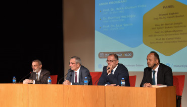 Türkiyat Araştırmaları Enstitüsü ve İnsan ve Toplum Bilimleri Fakültesi Tarafından Anma Programı Düzenlendi