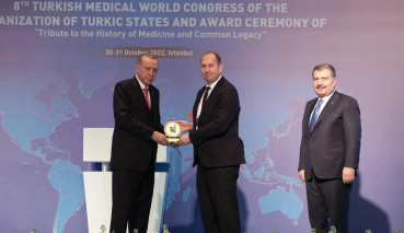 TÜSEB Service Award to Prof. Dr.  Ahmet Oğuzhan Özen