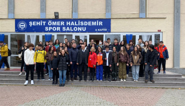 Rektörümüz Üniversitemizin Lise Tanıtım Programına Katıldı