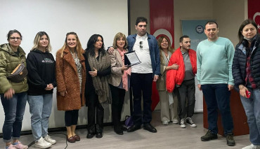 Arı Dünyanın Çocukları Otizm Aile Seminerleri: ‘Ergenlikte Otizm’