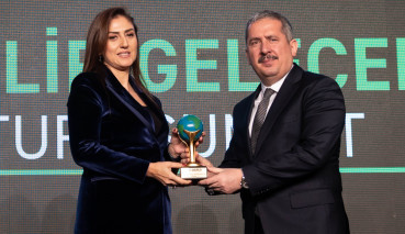 Prof. Dr. Fatma Ayanoğlu Received the Sustainable Women's Employment Award