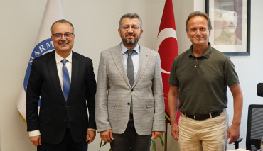 Atatürk Eğitim Fakültesi Dekanlığında Devir Teslim Töreni Gerçekleştirildi