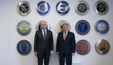İstanbul Valisi Davut Gül'den Rektörümüz Prof. Dr. Mehmet Emin Okur'a Ziyaret